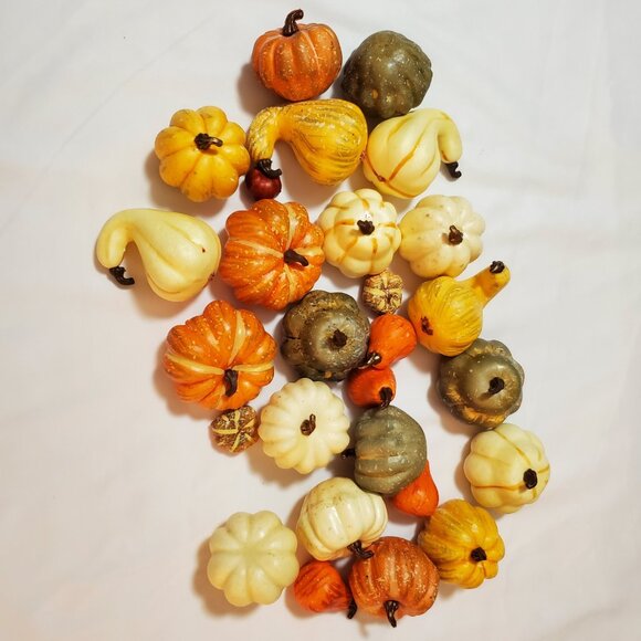 Lot of (27) Assorted Faux Rustic Fall Harvest for Your Autumn Display - Picture 4 of 7
